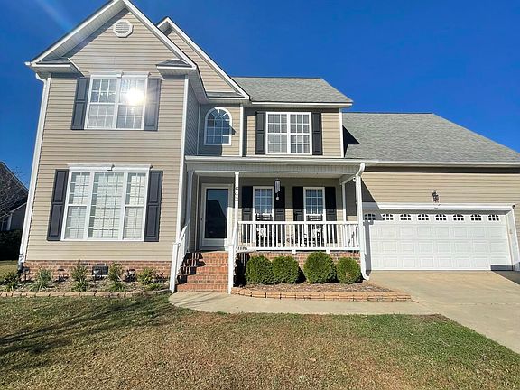 2nd image of 643 Alexandria Lane