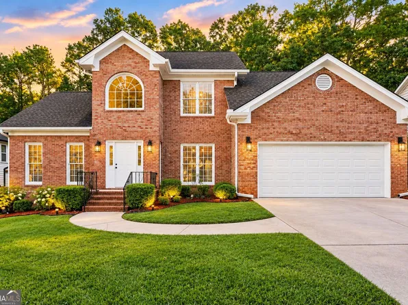 3238 Palm Tree Dr, Lithonia, GA 30038