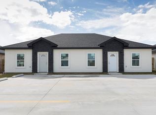 2423 N Valley Cir #B, La Feria, TX 78559