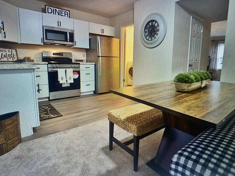 101 Dooley St #A — Photo 3