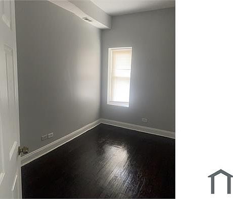 5th image of 4915 S Calumet Ave #1