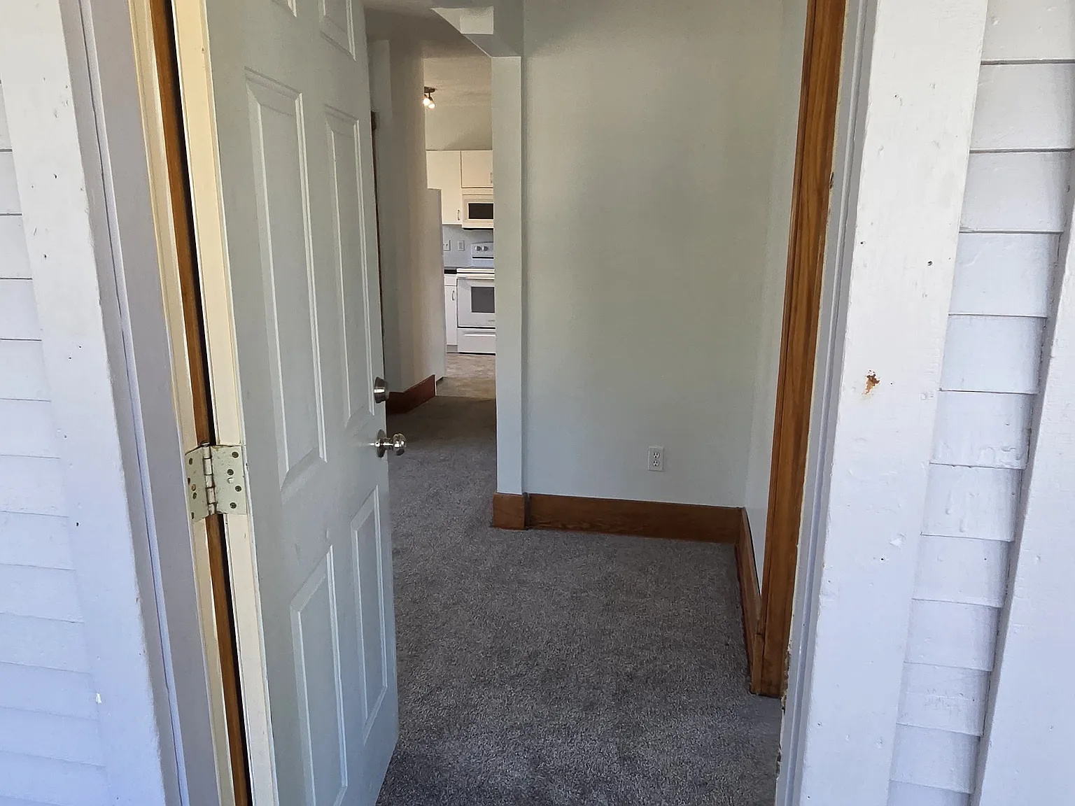 3 bed, 1417 sqft, $2,000 — Photo 3