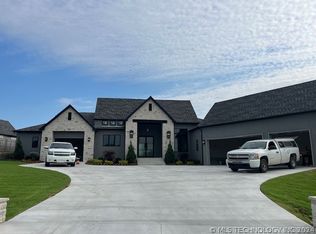 6605 E 153rd St S, Bixby, OK 74008