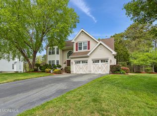 10 Dori Lane, Barnegat, NJ 08005