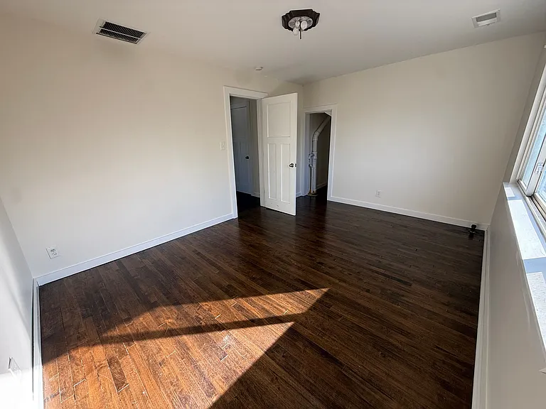 1105 Highland Avenue Unit #2 — Photo 8