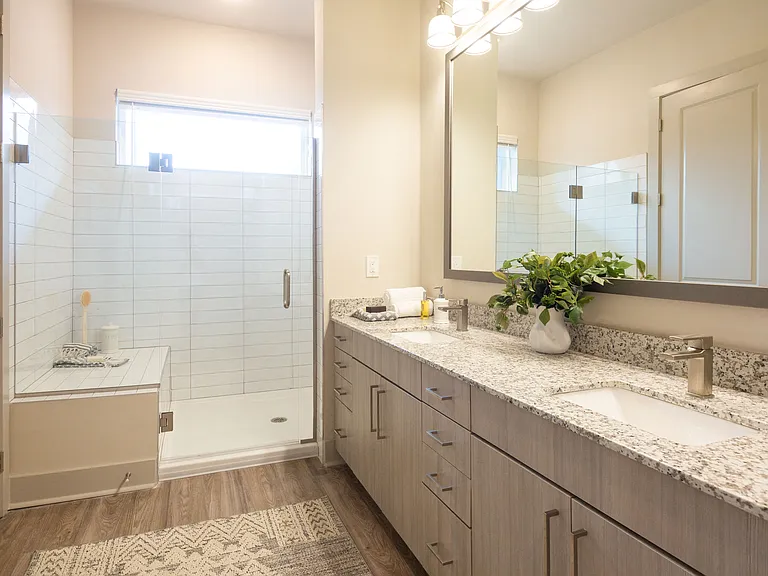 The Landing Residences — Photo 9