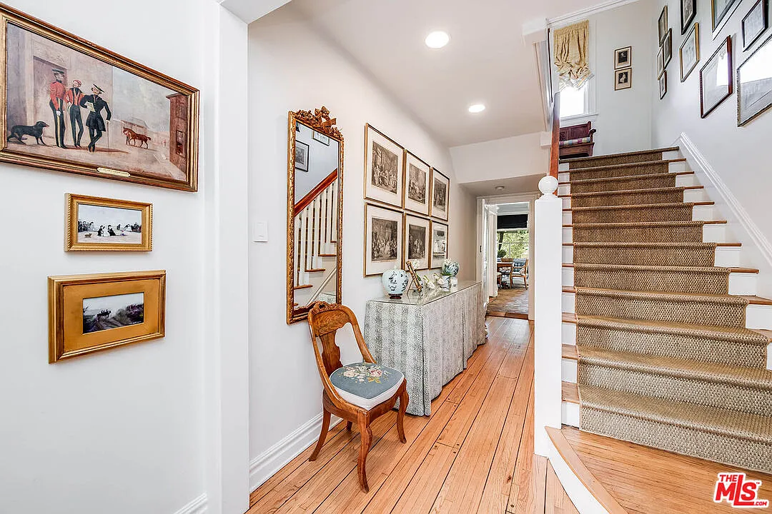 5 bed, 4.5 bath, 3959 sqft, $21,000 — Photo 3