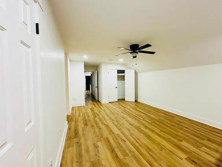 3020 Laurinburg Cir — Photo 12