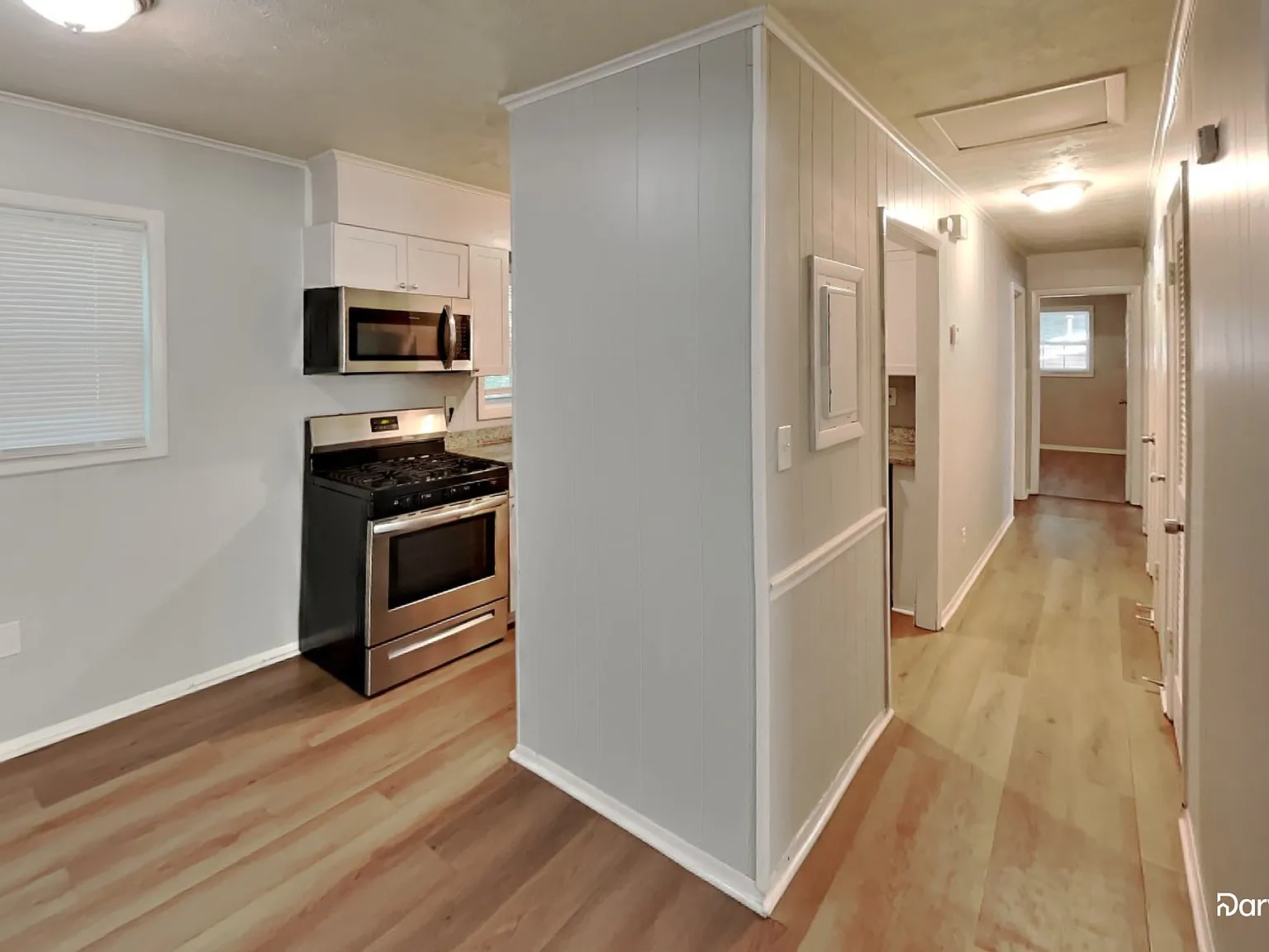 3 bed, 1.0 bath, 1296 sqft, $1,425 — Photo 3