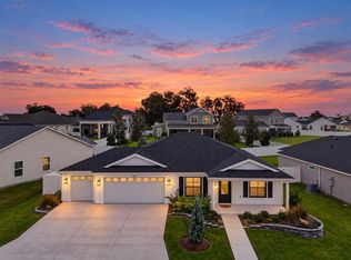 7262 Middleton Dr, Okahumpka, FL 34762