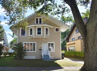 31 Burton St, Springfield, MA 01108