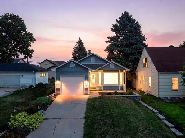 737 6th Ave NW, New Brighton, MN 55112