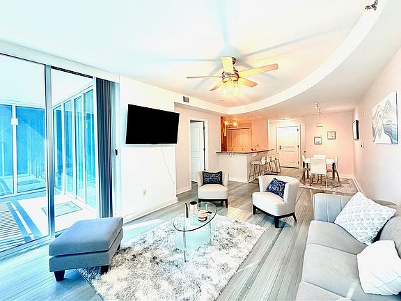 2nd image of 3338 Peachtree Rd NE APT 3008