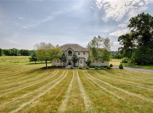 22 Jackson Ln, Campbell Hall, NY 10916
