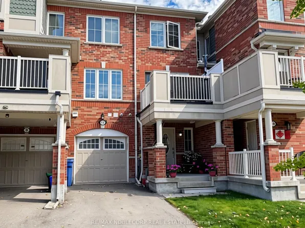 15 Minlow Way, Aurora, ON L4G 0Y2
