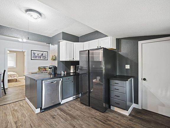 3rd image of 103 Meyers Ave