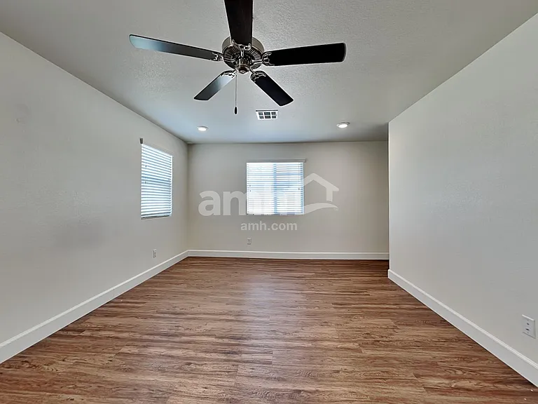 1609 Viaggio Ave — Photo 11