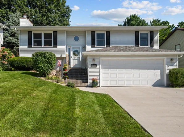 1358 W 49th St, Davenport, IA 52806