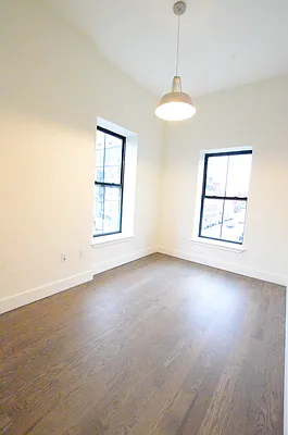 Rented by Miron Realty Group | media 84