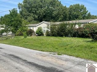 70 Cherokee Ct, Cadiz, KY 42211