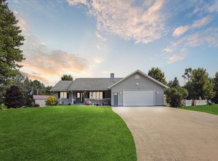 N6730 Balsam Row Rd, Shawano, WI 54166