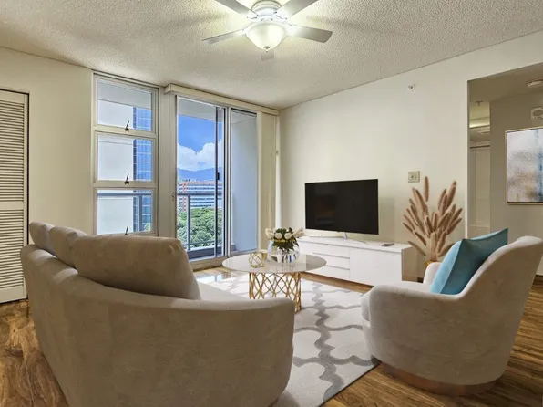 1315 Kalakaua Ave APT 1211, Honolulu, HI 96826