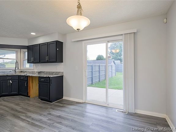 5th image of 2851 Fey Lane NW