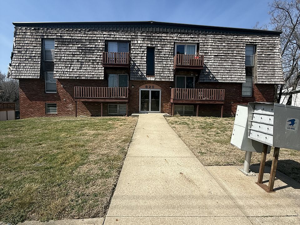 1st image of 820 N Holden St #11551439