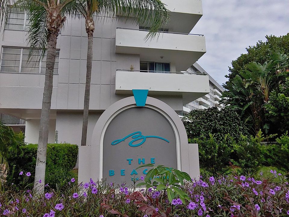 Easy commute and walking distance to downtown