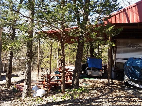 COVERED DECK