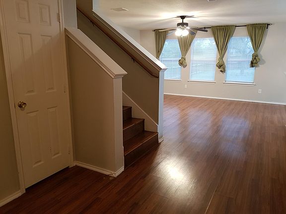 3rd image of 2709 Dexter Ct