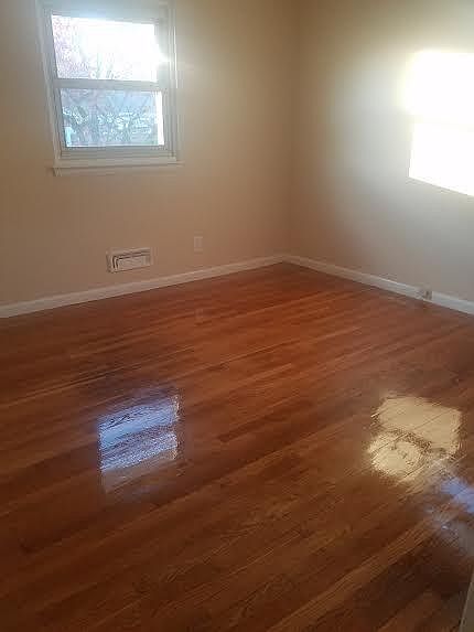 Front middle corner bedroom