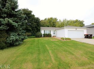 209 Kenneth Dr, Hudson, IL 61748