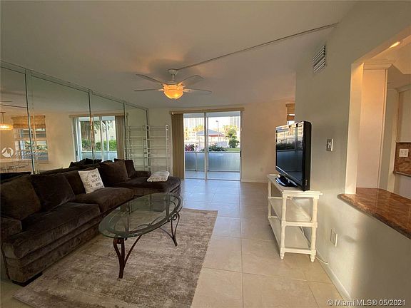 3rd image of 2980 Point East Dr APT D104