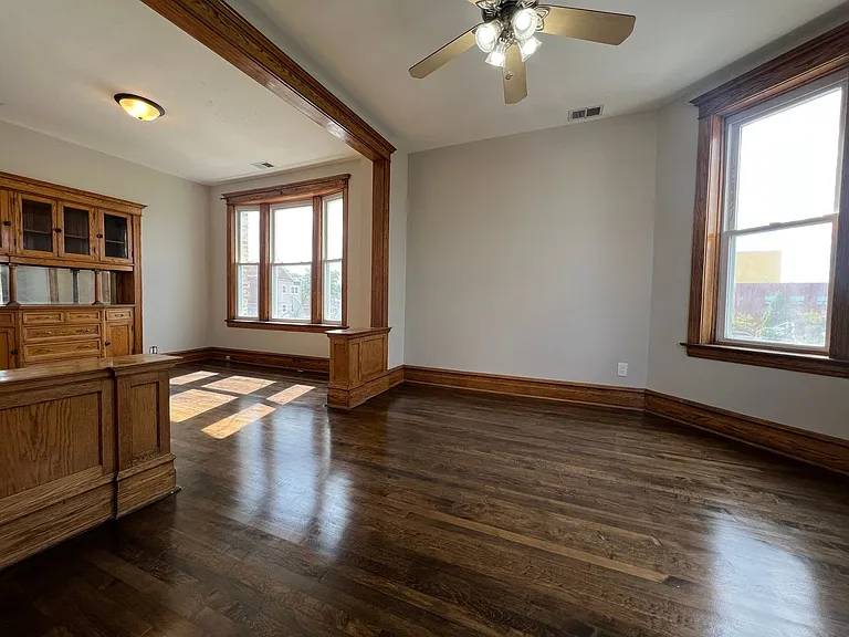 2615 S Lawndale Ave — Photo 4