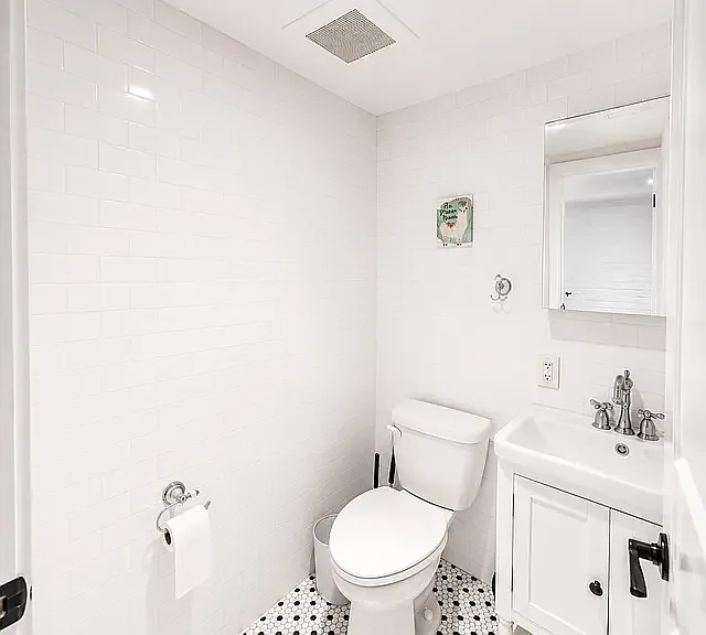 43 Meserole St #1F — Photo 7