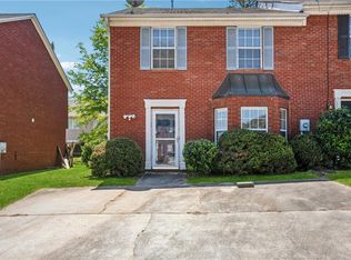 5679 Windfall Ln, Lithonia, GA 30058