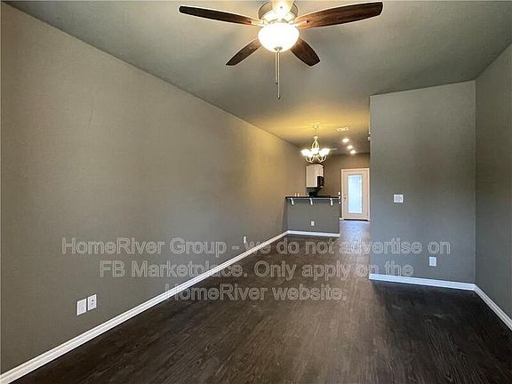 2nd image of 921 SW 91st St