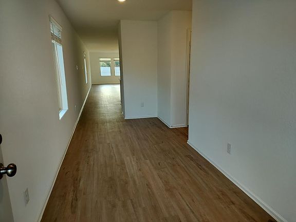 2nd image of 8927 Estes Lakes Dr