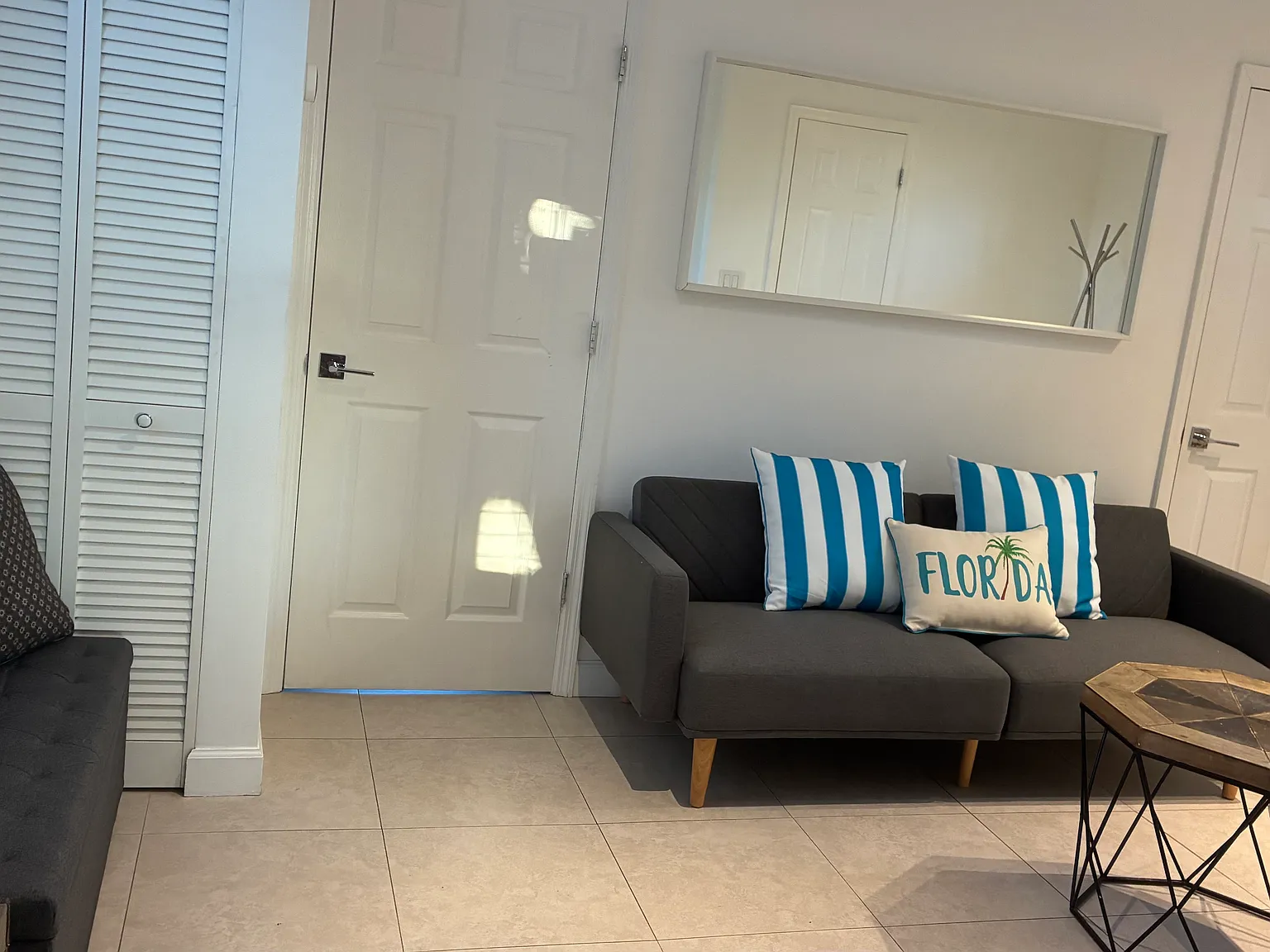 2 bed, $2,800 — Photo 2