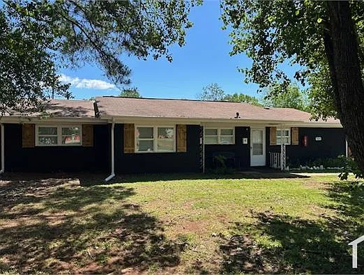 2 bed, 850 sqft, $1,175 — Photo 2