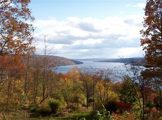 3448 Esperanza Rd, Keuka Park, NY 14478