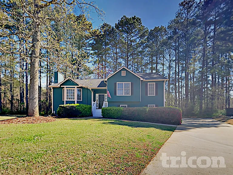 247 Stevenson Trl — Photo 3