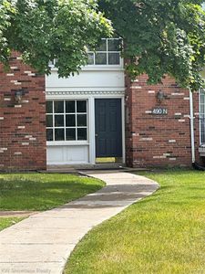 490 Fox Hills Dr N #2, Bloomfield Hills, MI, 48304