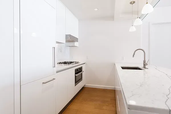 Rented by One Realty Global Corp | media 1