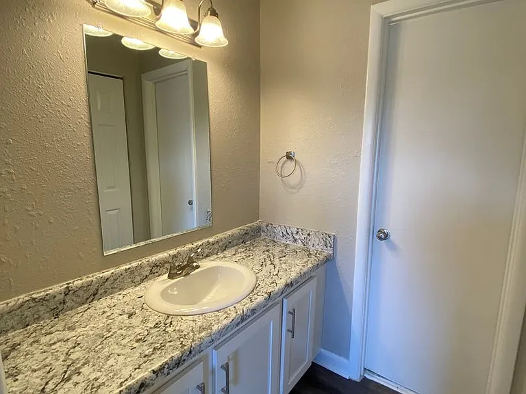 Gleneagle Apartment Homes — Photo 78