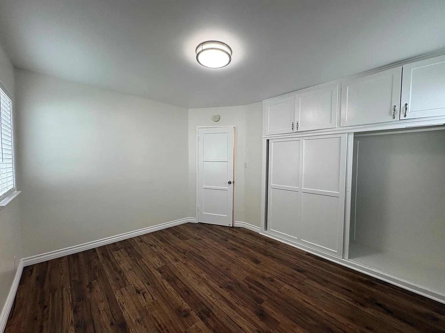 2 bed, 840 sqft, $2,800 — Photo 4