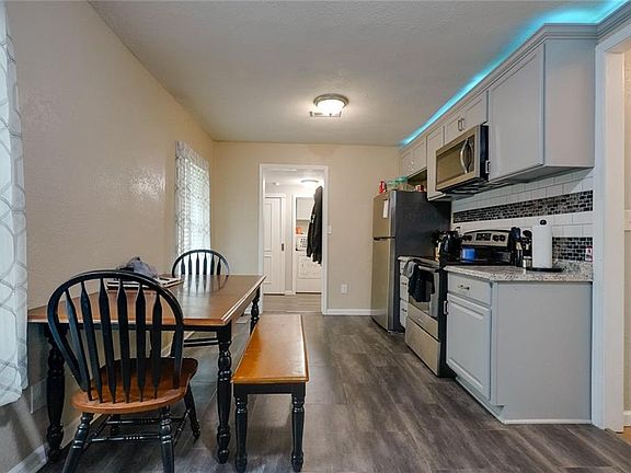 3rd image of 216 N 24th St