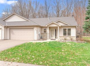10850 Woodland Dr, Chisago City, MN 55013
