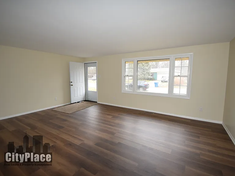 1712 Arley Dr — Photo 8